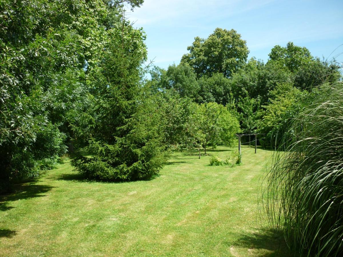 Le Logis De Faugerit Bed & Breakfast Frontenay-Rohan-Rohan Bagian luar foto