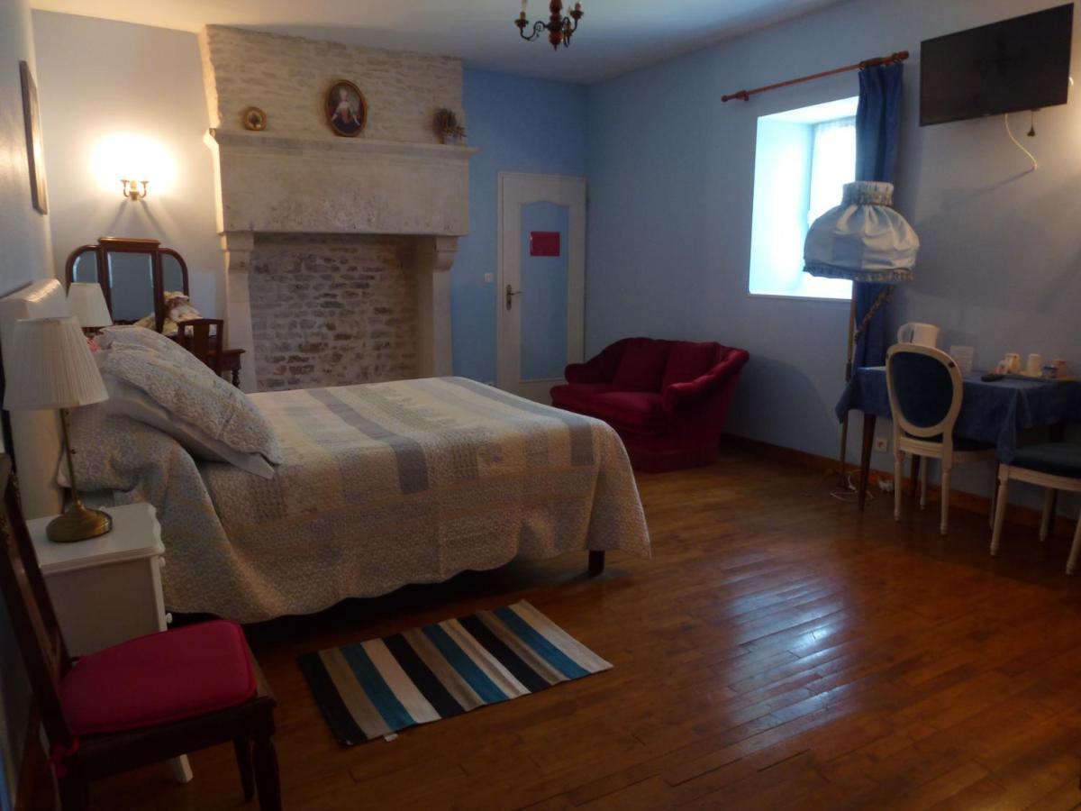 Le Logis De Faugerit Bed & Breakfast Frontenay-Rohan-Rohan Bagian luar foto