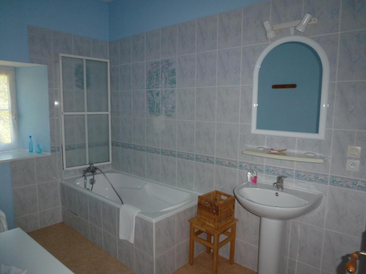 Le Logis De Faugerit Bed & Breakfast Frontenay-Rohan-Rohan Bagian luar foto